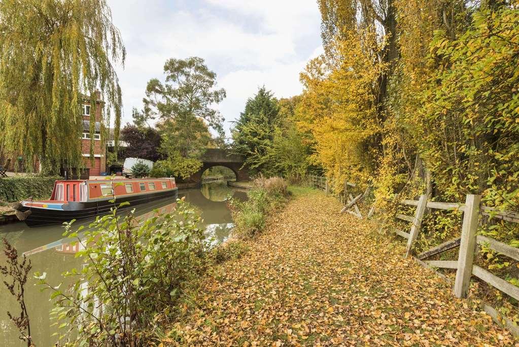 Days Inn Watford Gap クリック エクステリア 写真
