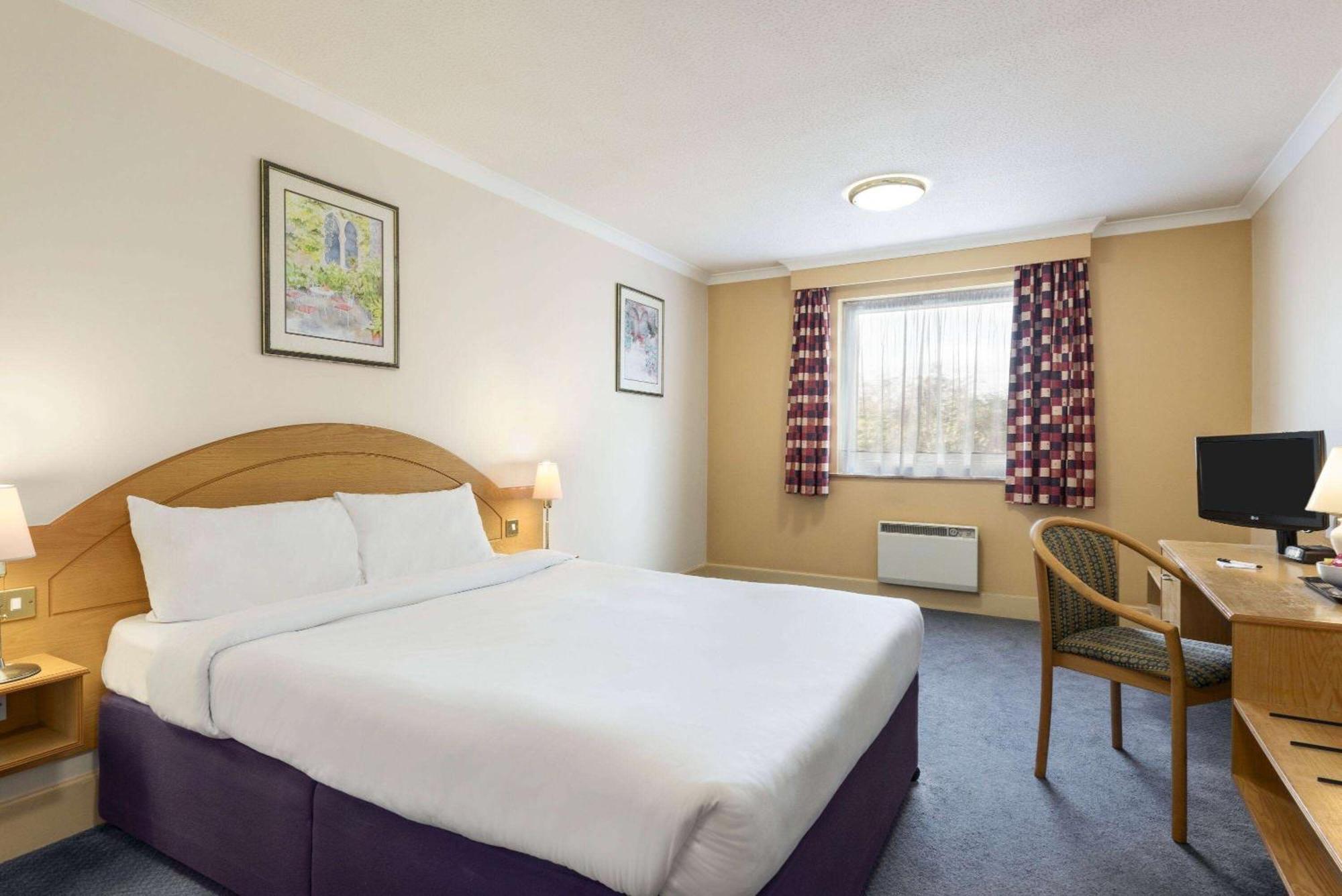 Days Inn Watford Gap クリック エクステリア 写真