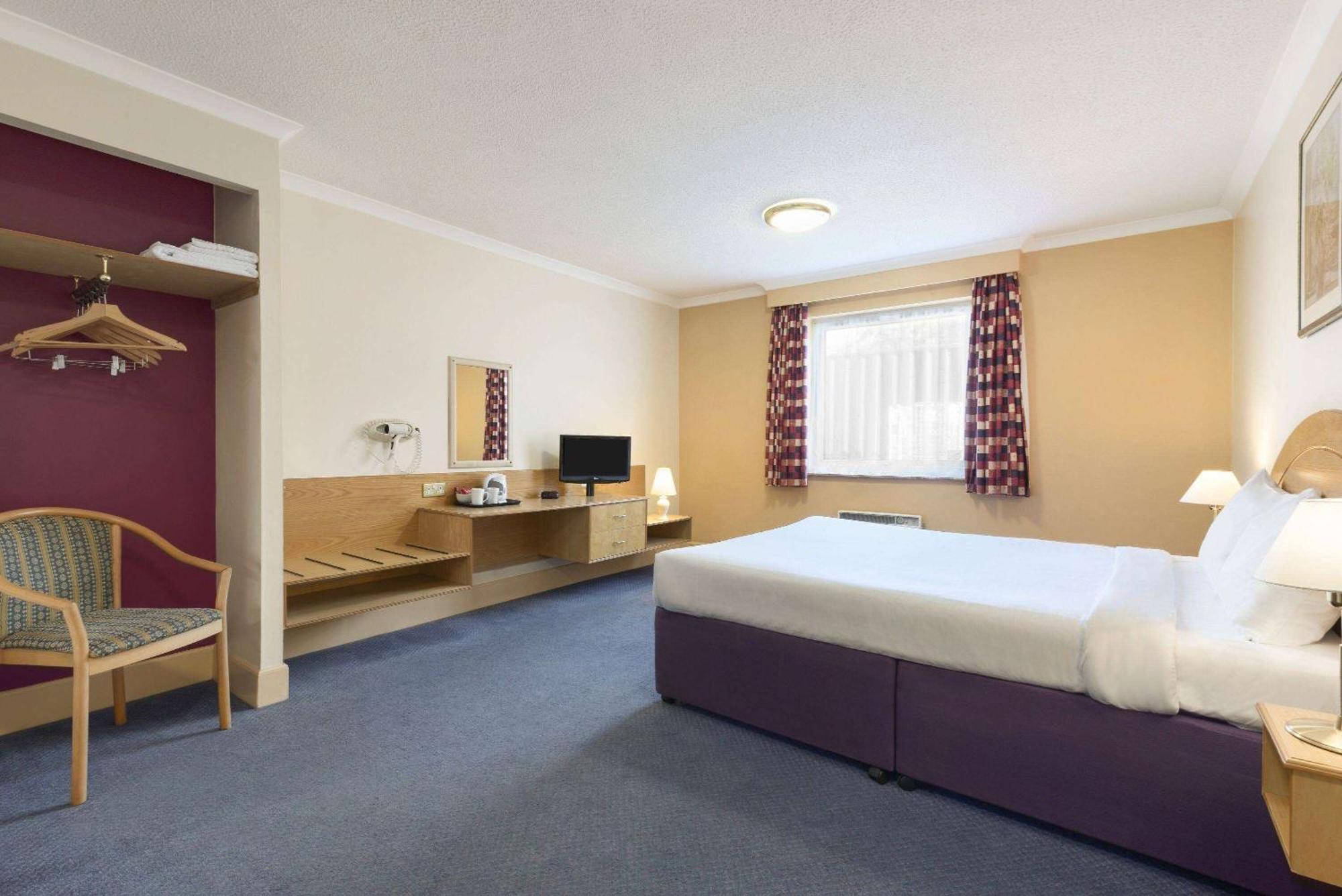 Days Inn Watford Gap クリック エクステリア 写真